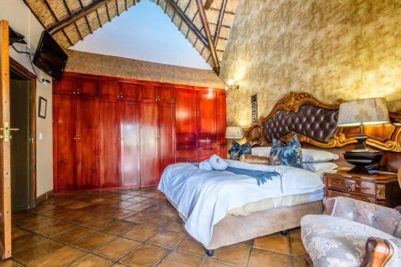 Kassaboera Lodge Hartbeespoort Exterior photo