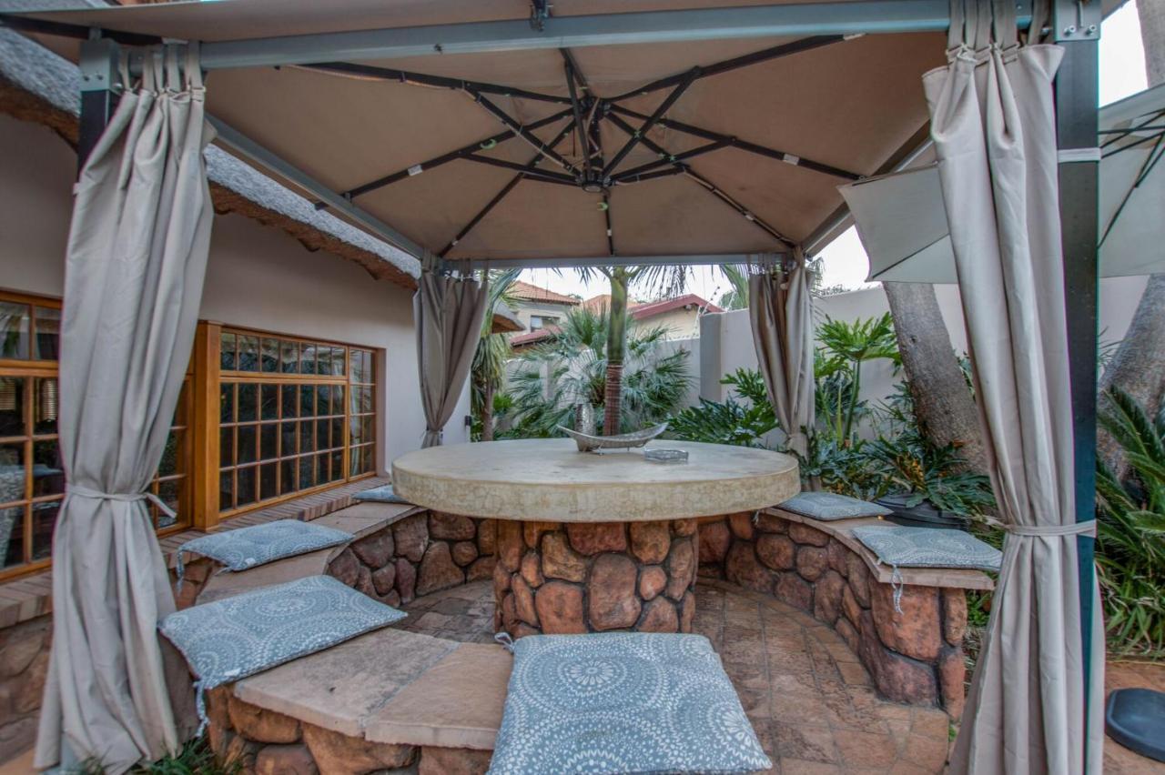 Kassaboera Lodge Hartbeespoort Exterior photo